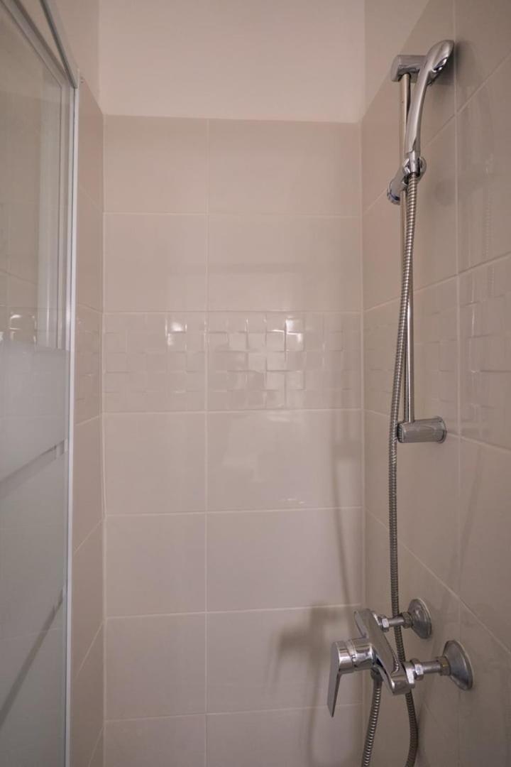 Bright 1br Parisian Retreat Italy Square | By Airnest Appartement